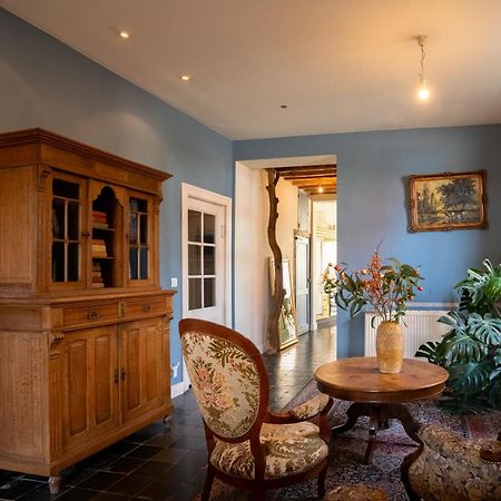 Maas Suites - The French House Ланакен Экстерьер фото